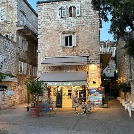 Riva Yacht Appartement *