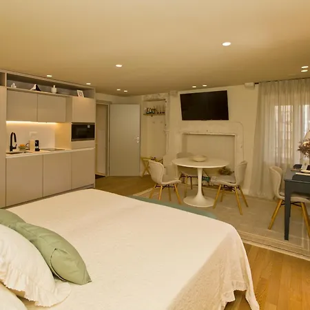 Riva Yacht Apartment