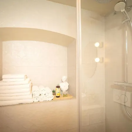 Riva Yacht 아파트 *