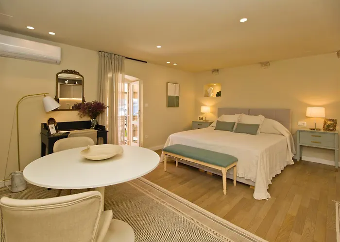 Apartment Riva Yacht Hvar Town