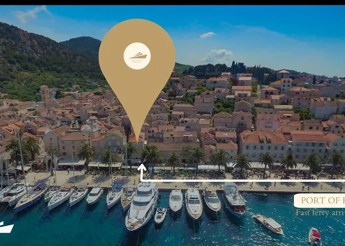 Riva Yacht * 흐바르