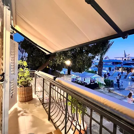 Daire Riva Yacht Hvar Town