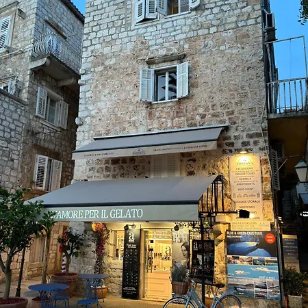 Riva Yacht Hvar Town